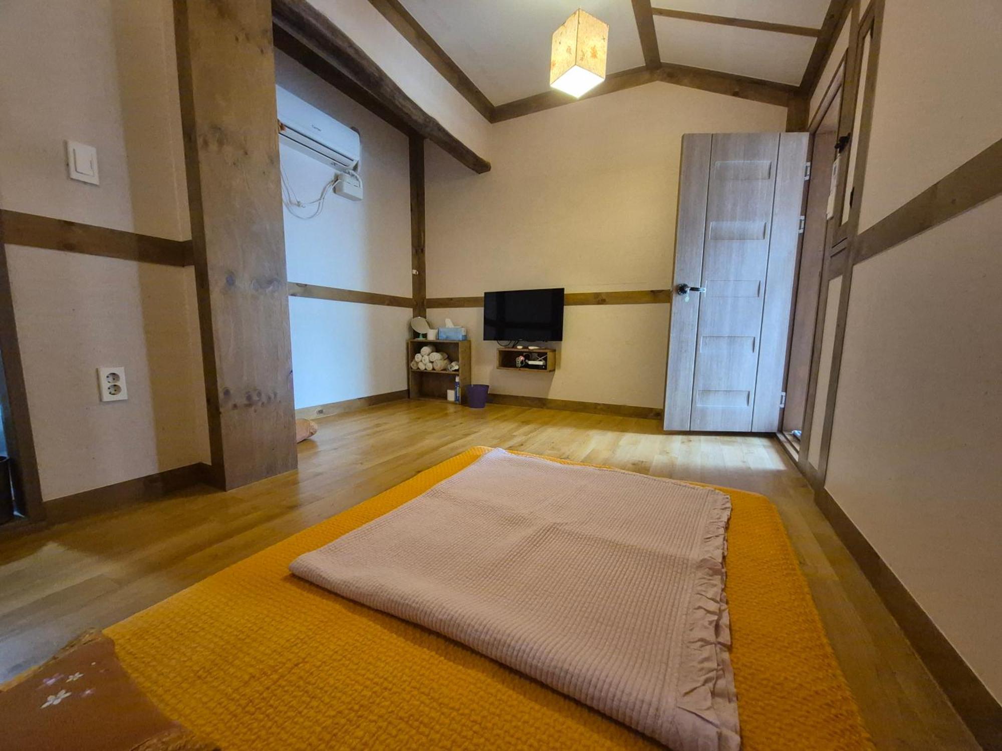 Jeonju Tosarang Guesthouse Room photo